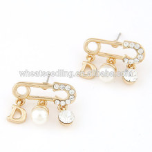 Moda broche design pérola encantos cristal Stud Earrings